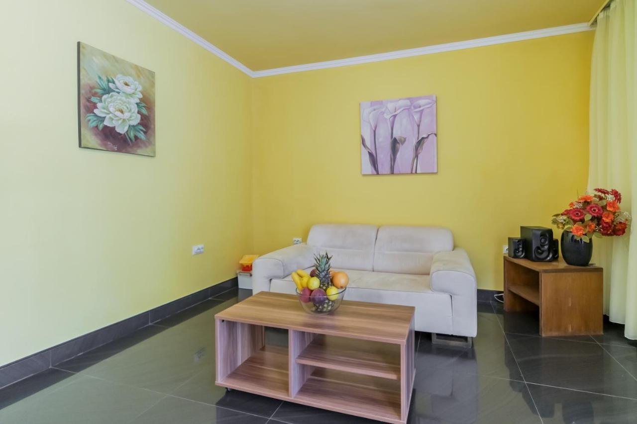 Villa Тиват Экстерьер фото